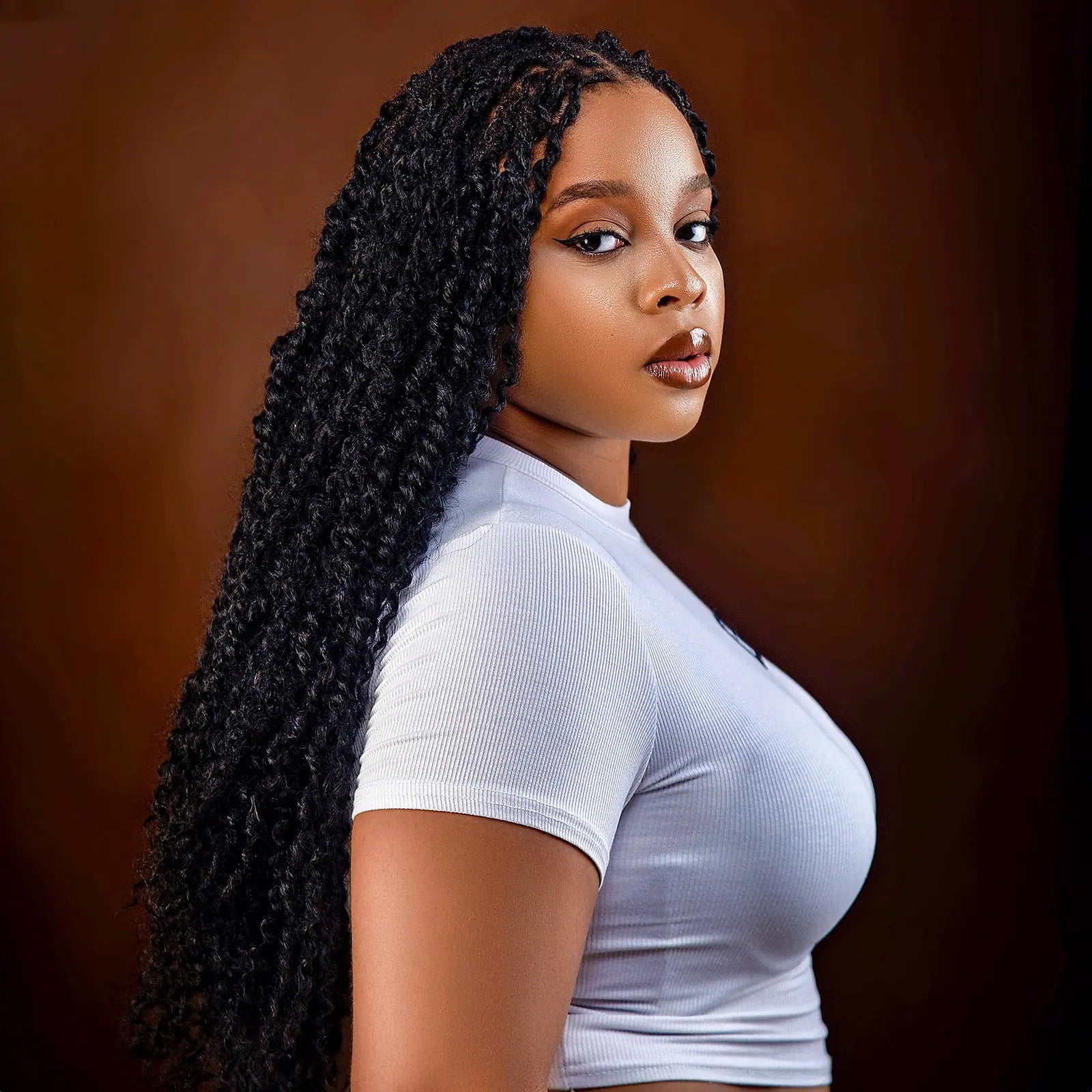 Toyotress Tiana Passion Twist Hair Pre-Twisted Pre-Looped Passion Twists Crochet Braids Made Of Bohemian Hair Synthetic Braiding Hair Extension