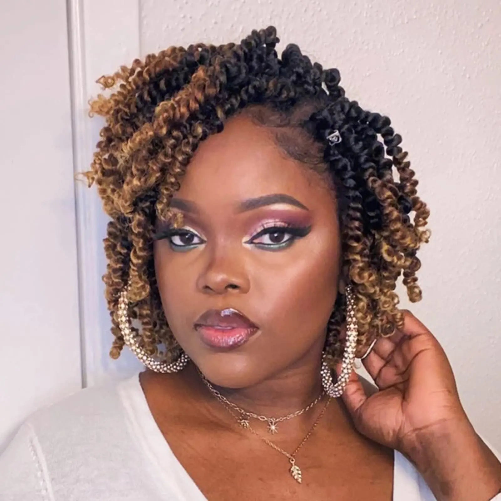 Toyotress Tiana Passion Twist Hair Pre-Twisted Pre-Looped Passion Twists Crochet Braids Made Of Bohemian Hair Synthetic Braiding Hair Extension