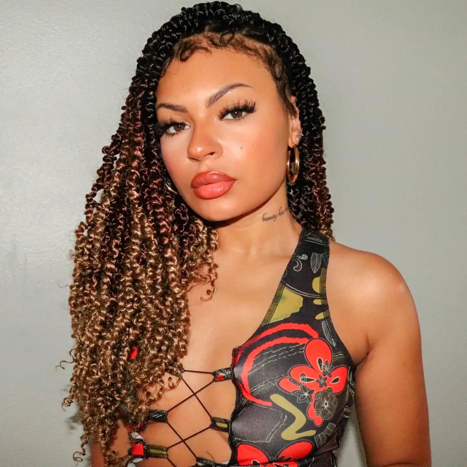 Toyotress Tiana Passion Twist Hair Pre-Twisted Pre-Looped Passion Twists Crochet Braids Made Of Bohemian Hair Synthetic Braiding Hair Extension