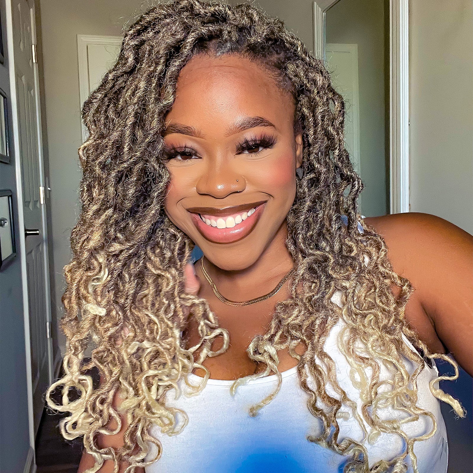 ToyoTress Toceana Curly Locs Crochet Hair - Pre-twisted Distressed Mermaid Crochet Braids Pre-looped Synthetic Braiding Hair Extensions