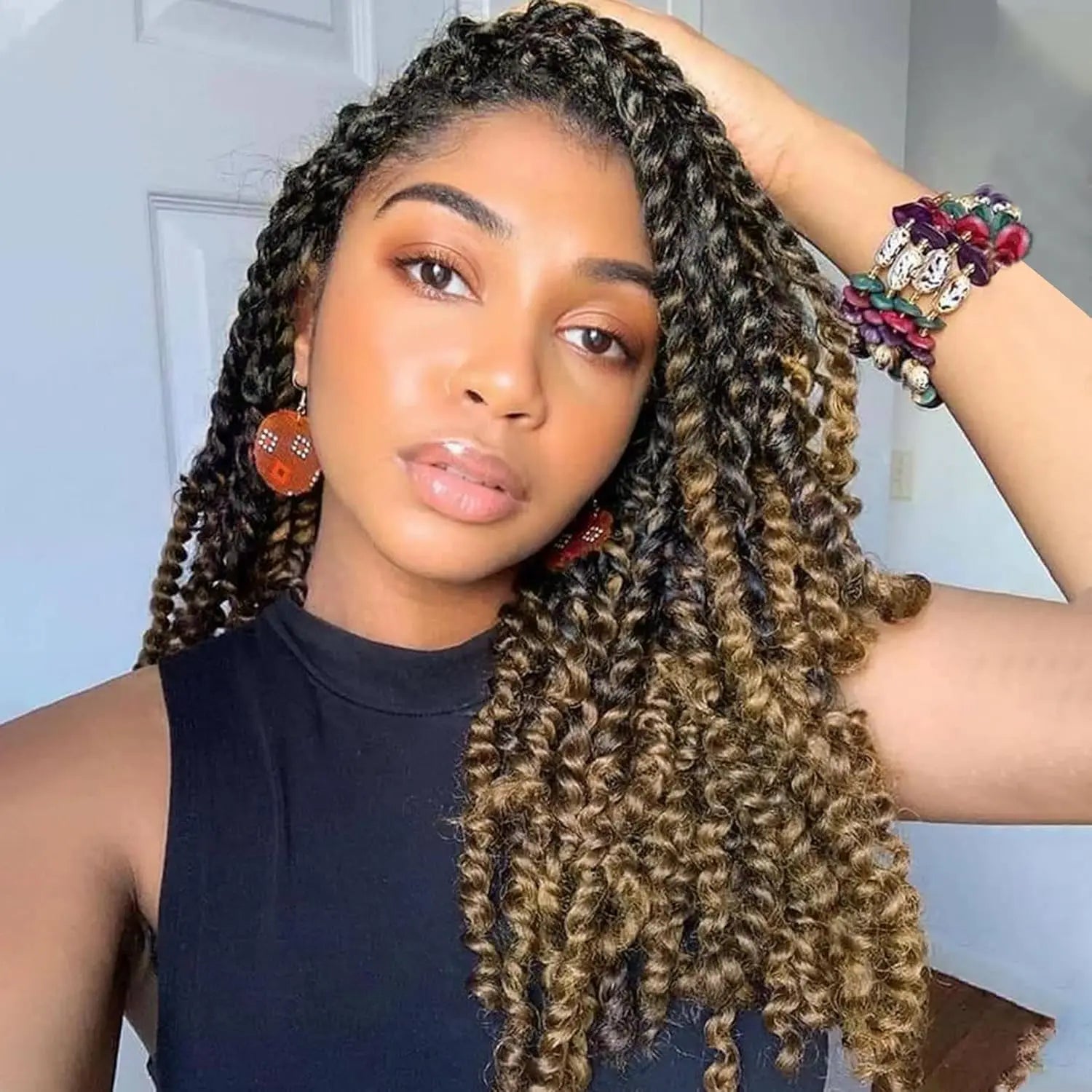 Toyotress Tiana Passion Twist Hair Pre-Twisted Pre-Looped Passion Twists Crochet Braids Made Of Bohemian Hair Synthetic Braiding Hair Extension
