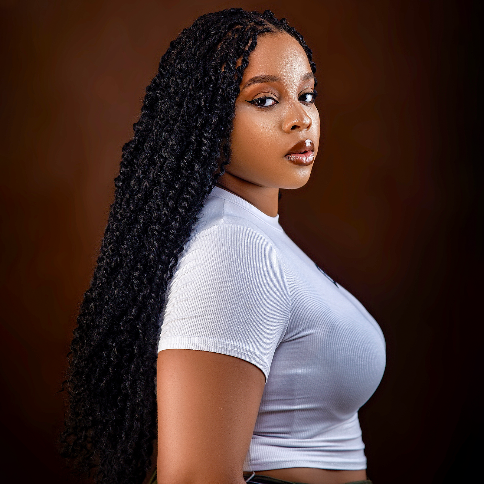 SHOP BY LOOK | Micropassiontwist Water wave for passion twist 14 inch color 1B