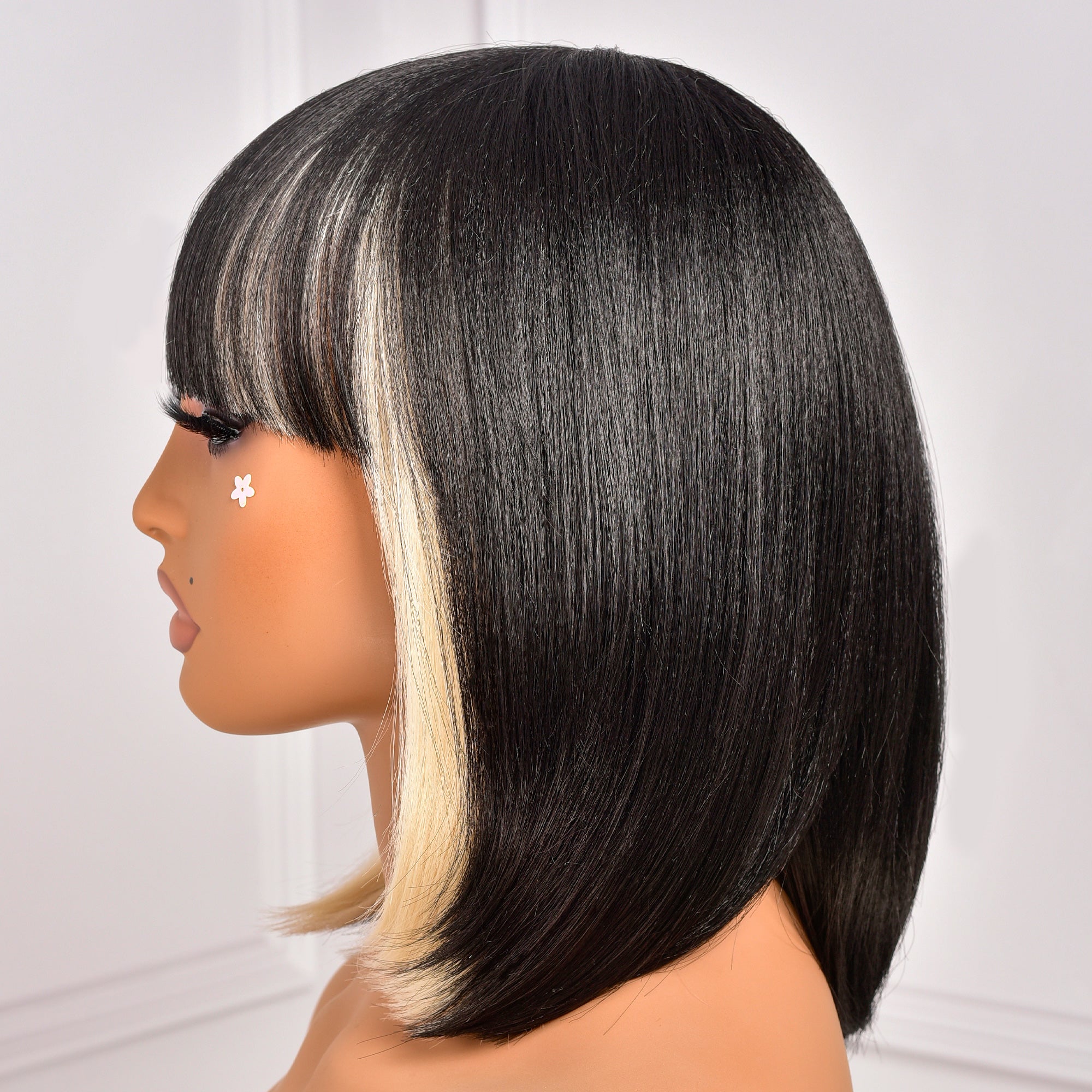 Toyotress Short Bob Synthetic Wigs | Blunt cut Natural Black Straight Wig with Bangs Synthetic Wig（612H+618）