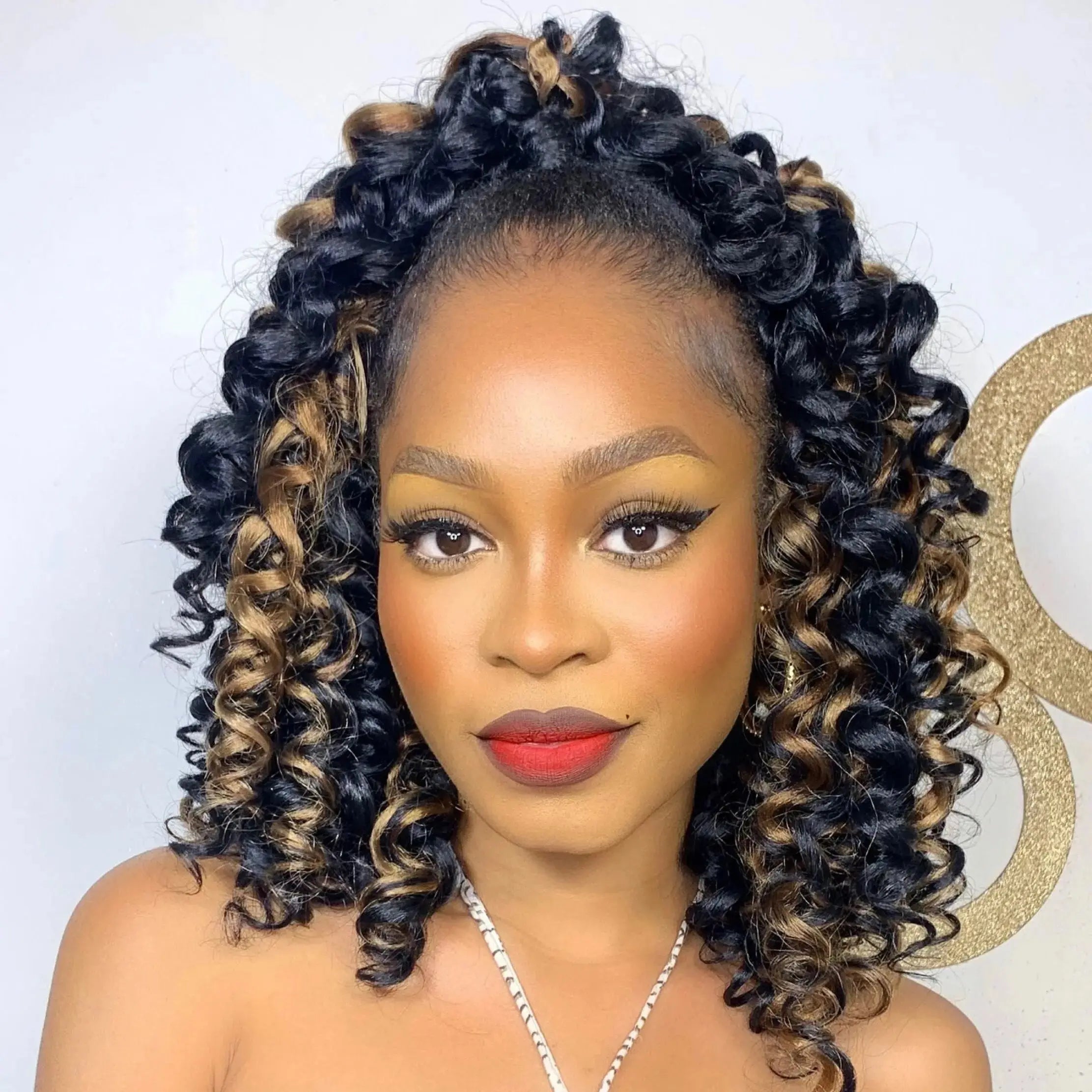 Toyotress Gogo Curl Jamaican Bounce Wavy Curly Pre-Looped Synthetic Hair